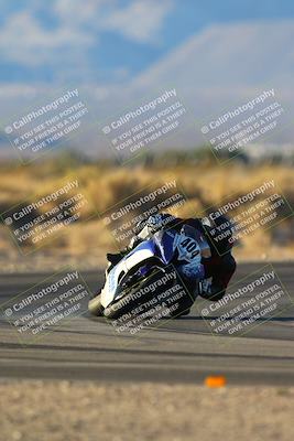 media/Dec-07-2024-CVMA (Sat) [[21c5f1ef85]]/Race 12-Supersport Middleweight/